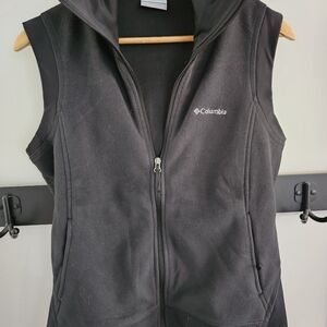 Columbia Women's Black Fleece Vest